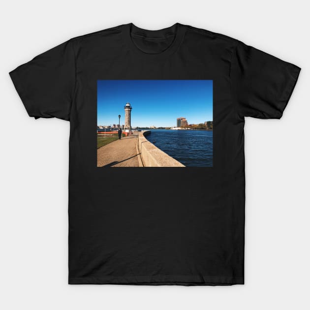 Roosevelt Island Lighthouse Manhattan East River T-Shirt by offdutyplaces